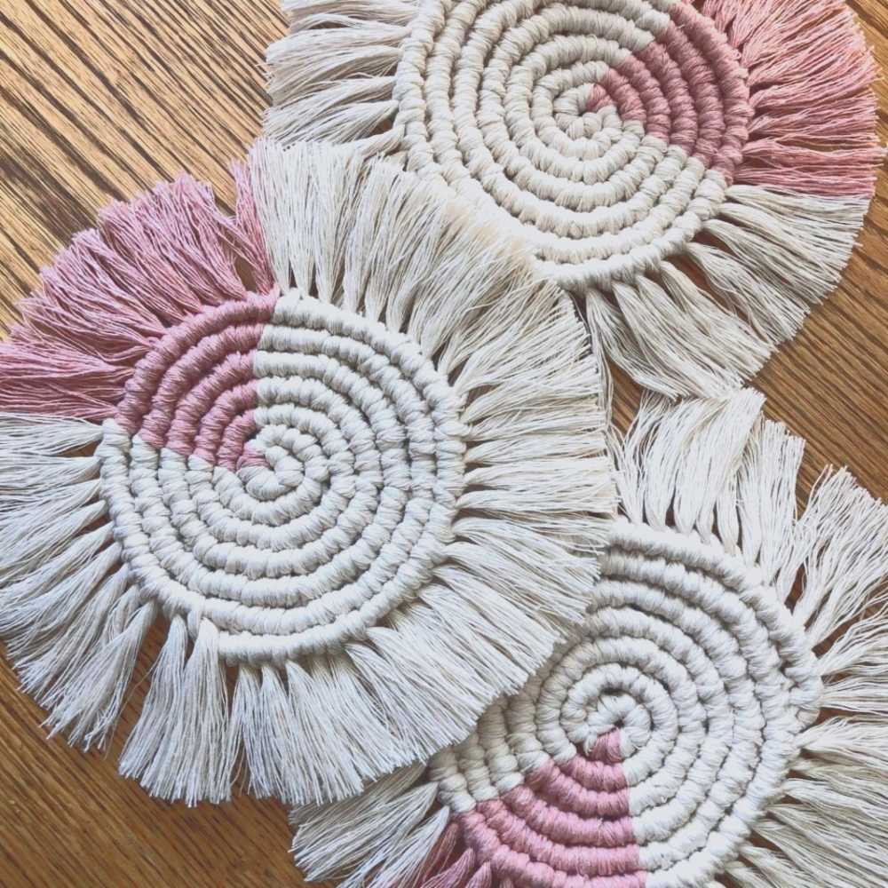 🌼 NWT handmade macrame coasters